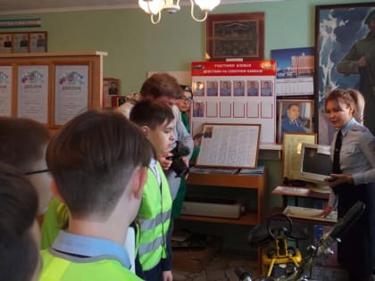 Наглядно – о правилах безопасности на дорогах