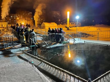 В купелях Уфы на Крещение окунулись уже почти три тысячи человек