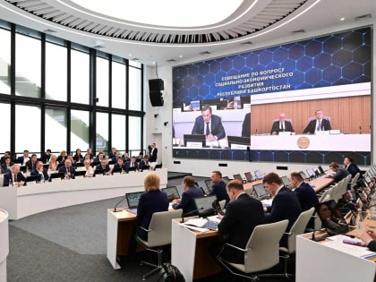 Андрей Назаров рассказал об инициативах правительства в социально-экономическом развитии Башкирии