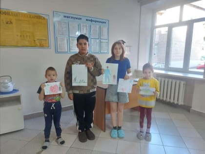 Конкурс рисунков к Дню отца в Раевской ЦРБ