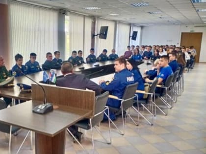 Ветераны Нефтекамска провели урок мужества «Бессмертный полк- бессмертная Россия»