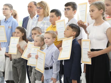 В Доме Государственного Собрания открылась выставка детских работ «Арт без преград»