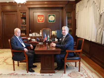 Председатели парламентов Башкортостана и Оренбургской области обсудили реализацию Соглашения о межпарламентском сотрудничестве