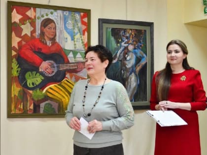 «О, женщины!»: в Октябрьском открылась выставка педагогов-художниц