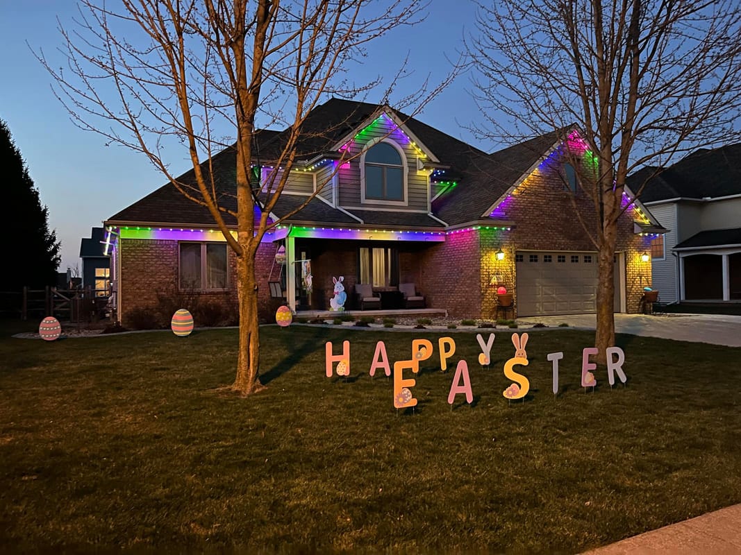 Trimlight decorated house for Easter