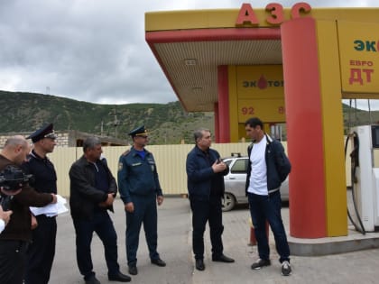 Глава Дербентского района проверил АЗС, расположенные в южной зоне района