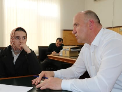 Единый день приема участников СВО и членов их семей состоялся в администрации Кайтагского района