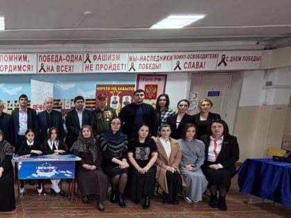 В СОШ №10  открыли «Парту Героя» в честь Магомеда Исбакиева