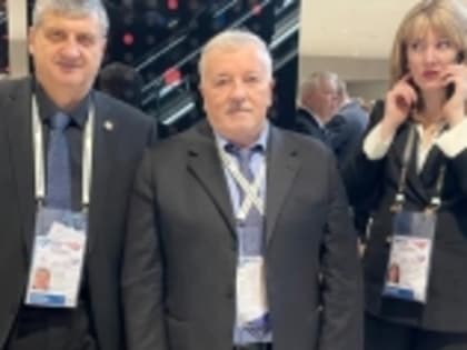 В рамках Всероссийского муниципального форума «Малая Родина – сила России» прошла встреча Алексея Гасанова и Галипа Галипова