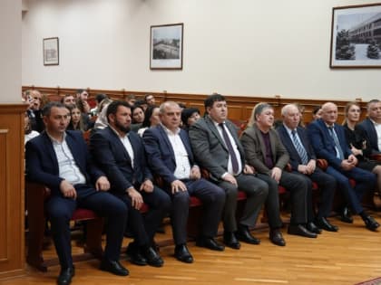 Встреча главы Махачкалы Юсупа Умавова с активом города