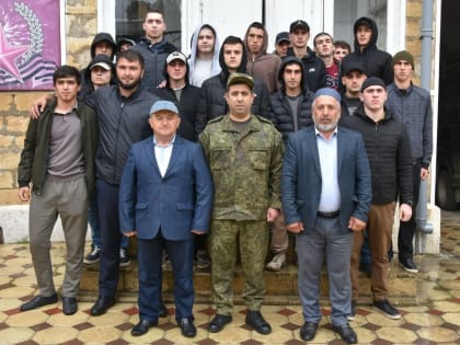 Очередная группа призывников отправилась в ряды ВС РФ из Дербентского района