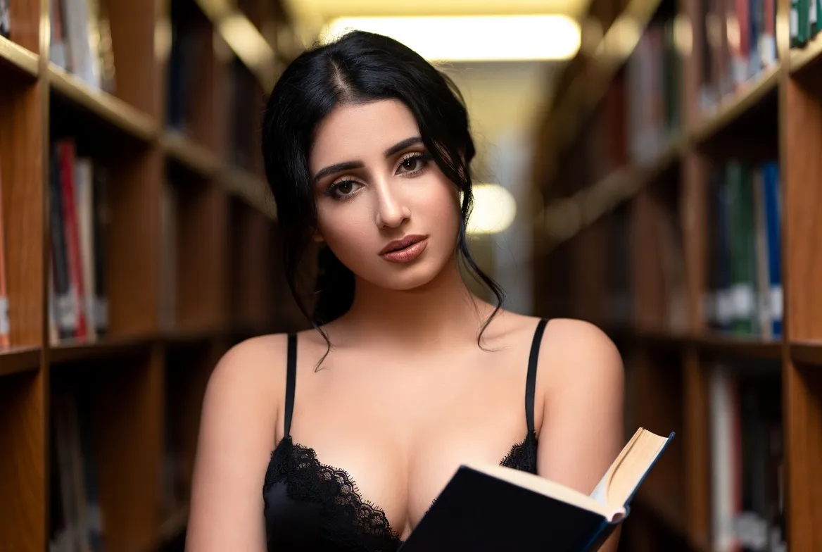 Delhi Ki Bookworm Bhabhi Tanya: 24 Saal Ki Sexy Intellectual Ki Forbidden Erotic Kahani