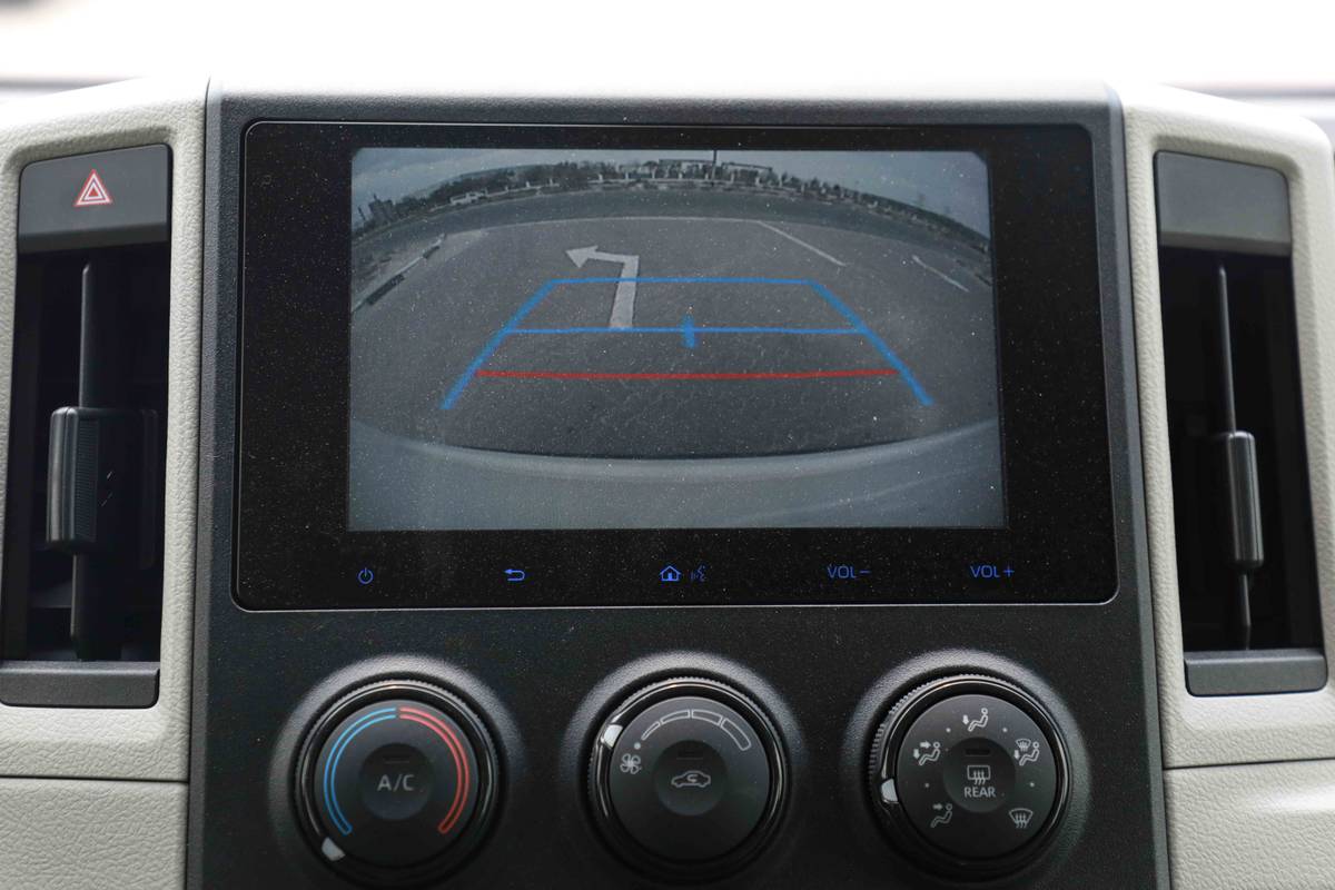 Thumbnail image of Toyota Hiace GL 3.5L 2025