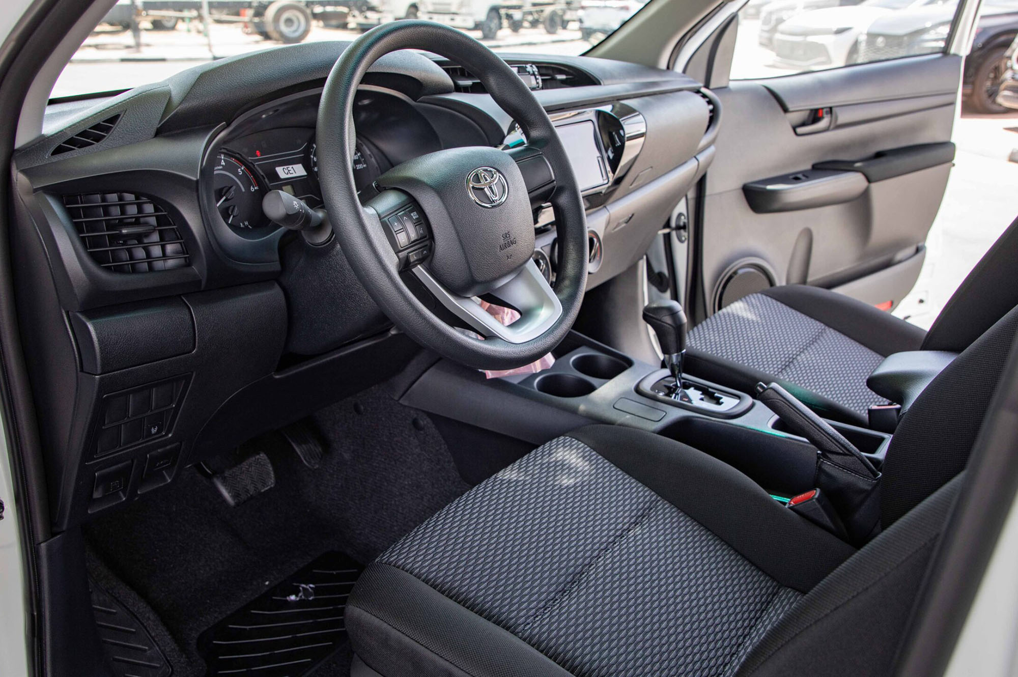 Thumbnail image of Toyota Hilux DSL 2.4L 2025