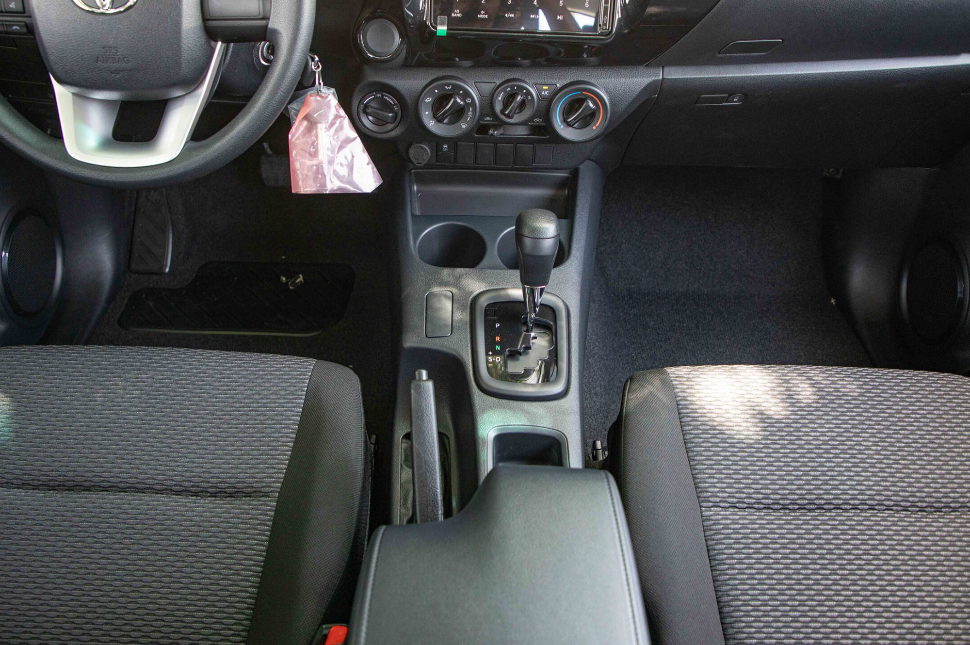 Thumbnail image of Toyota Hilux DSL 2.4L 2025