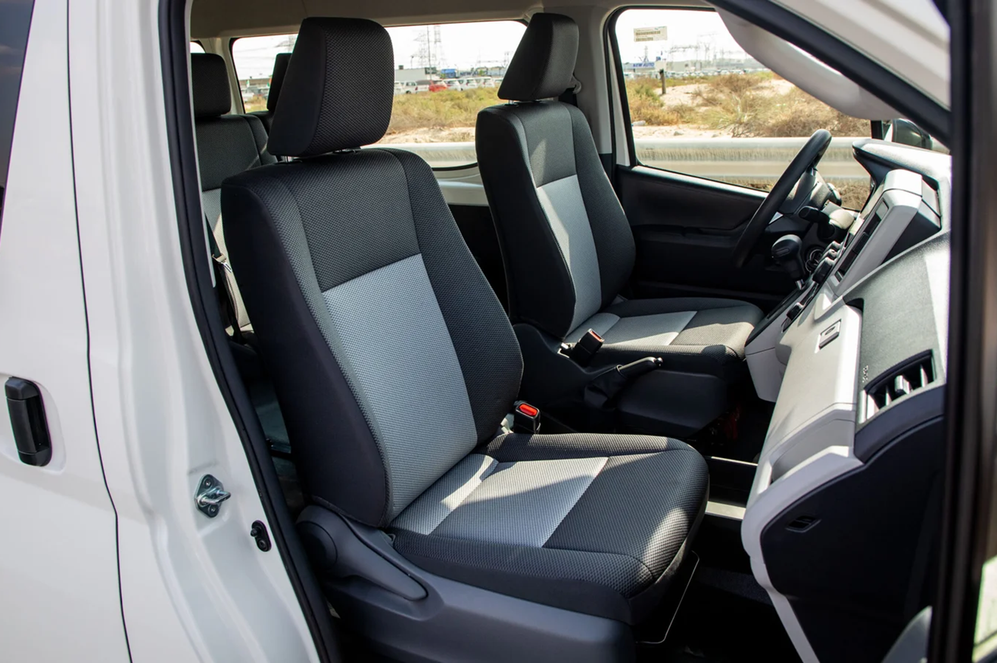 Thumbnail image of Toyota Hiace GL 3.5L 2025