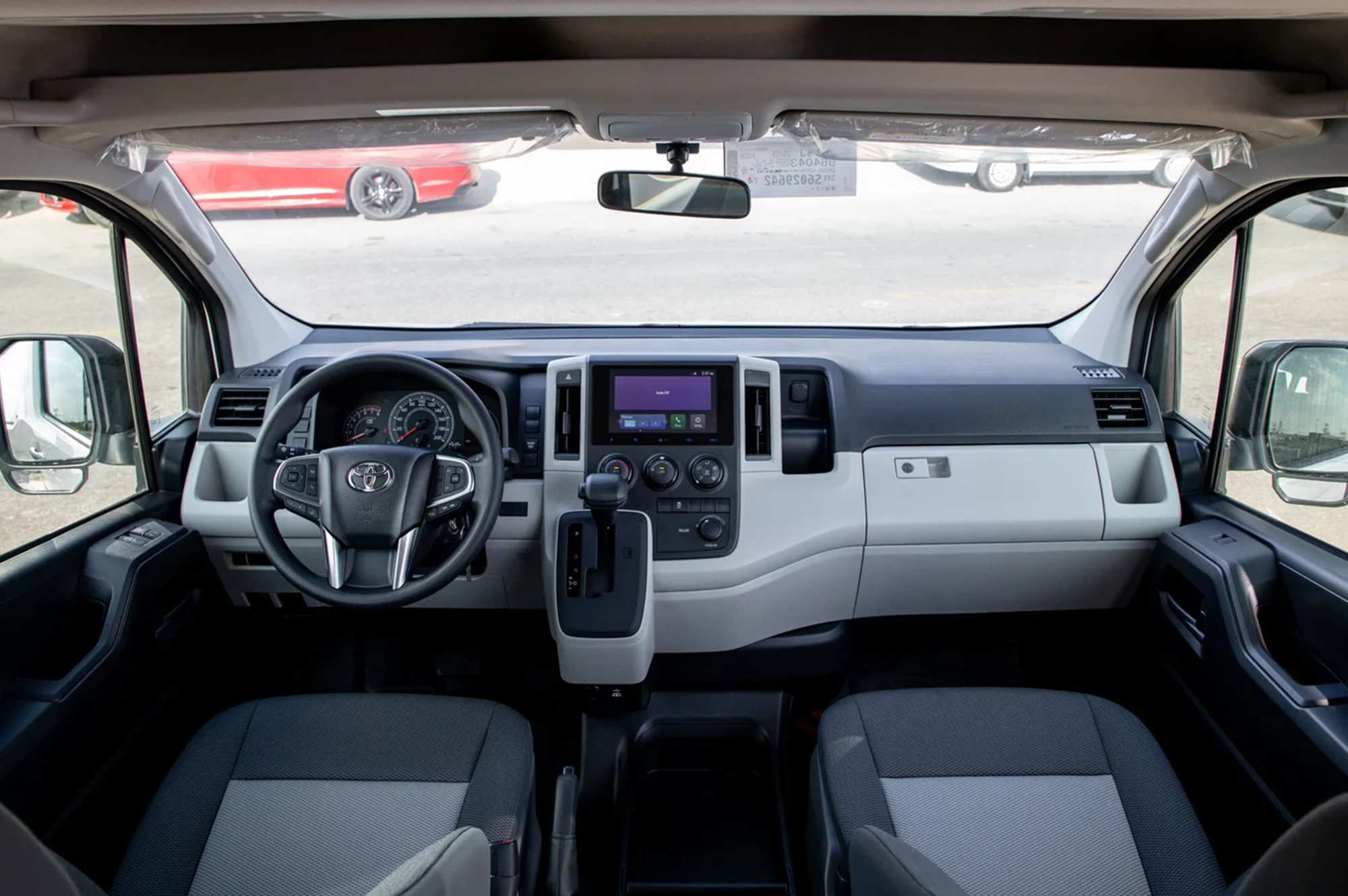 Thumbnail image of Toyota Hiace GL 3.5L 2025