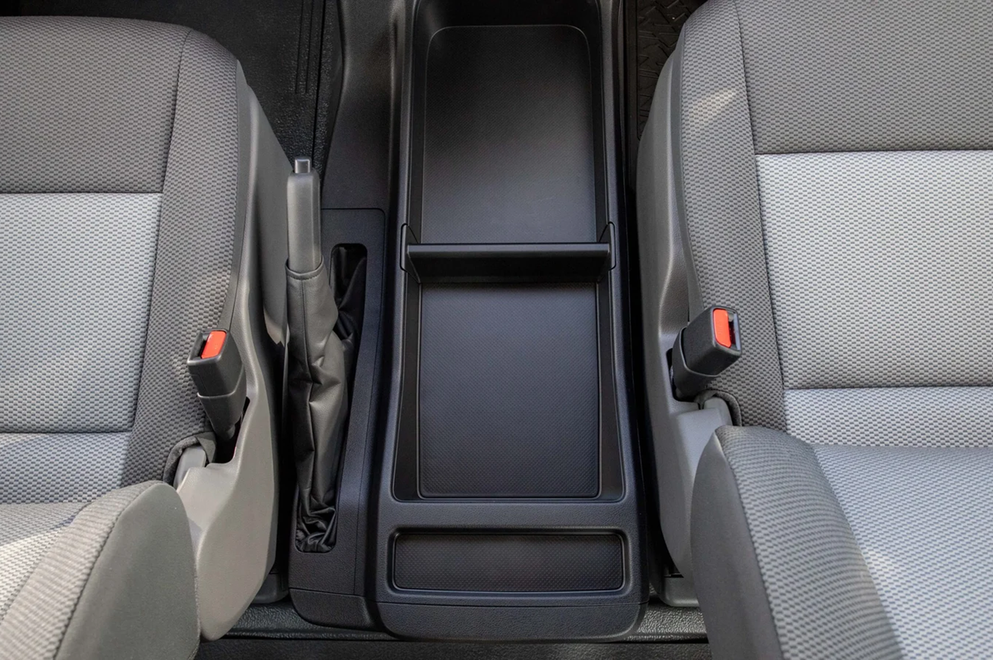 Thumbnail image of Toyota Hiace GL 3.5L 2025