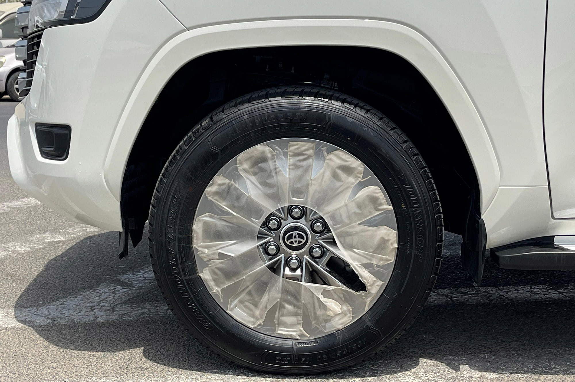 Thumbnail image of Toyota LC300 GXR 4L 2025