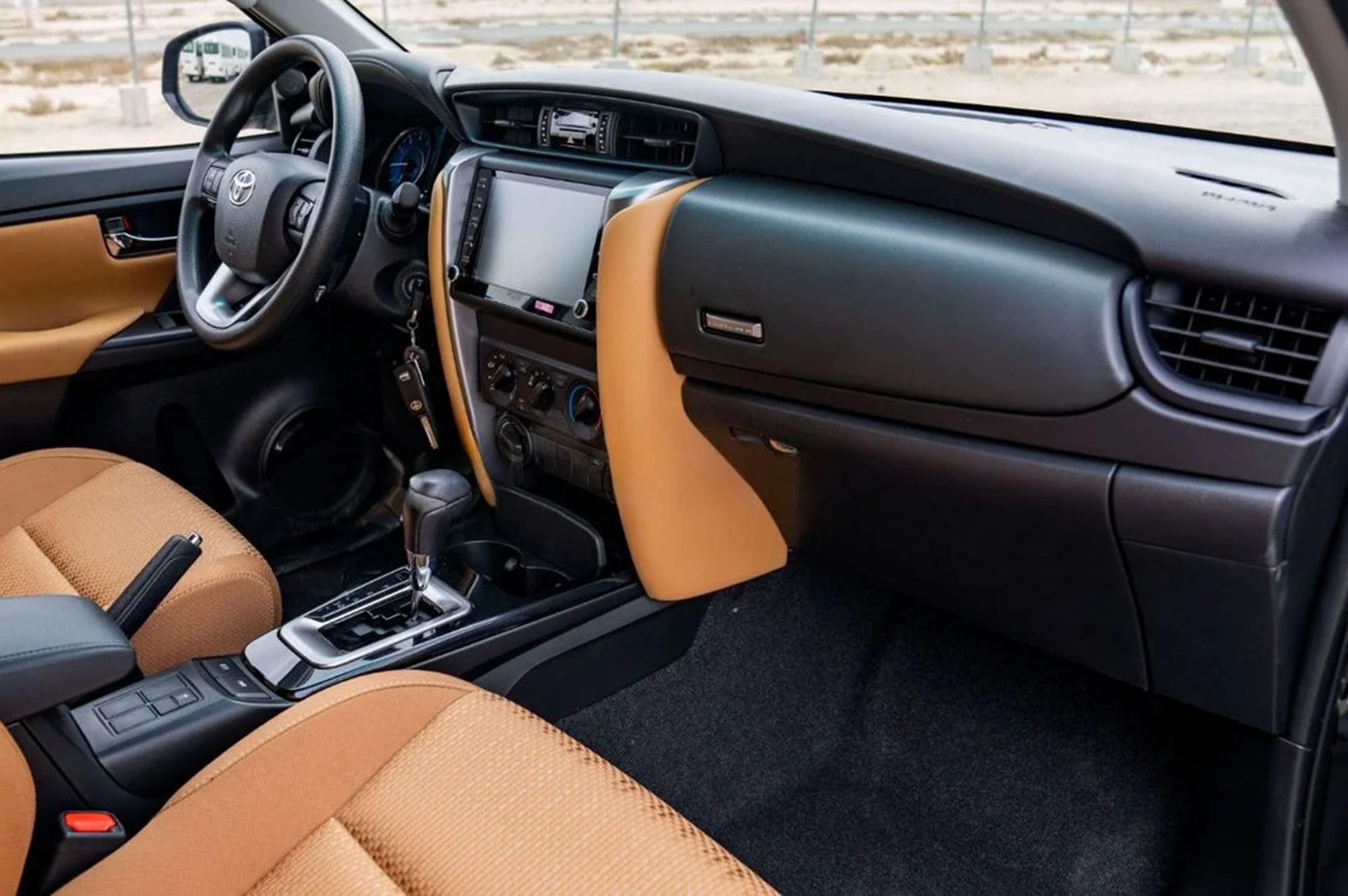 Thumbnail image of Toyota Fortuner 4x4 2.7L 2025