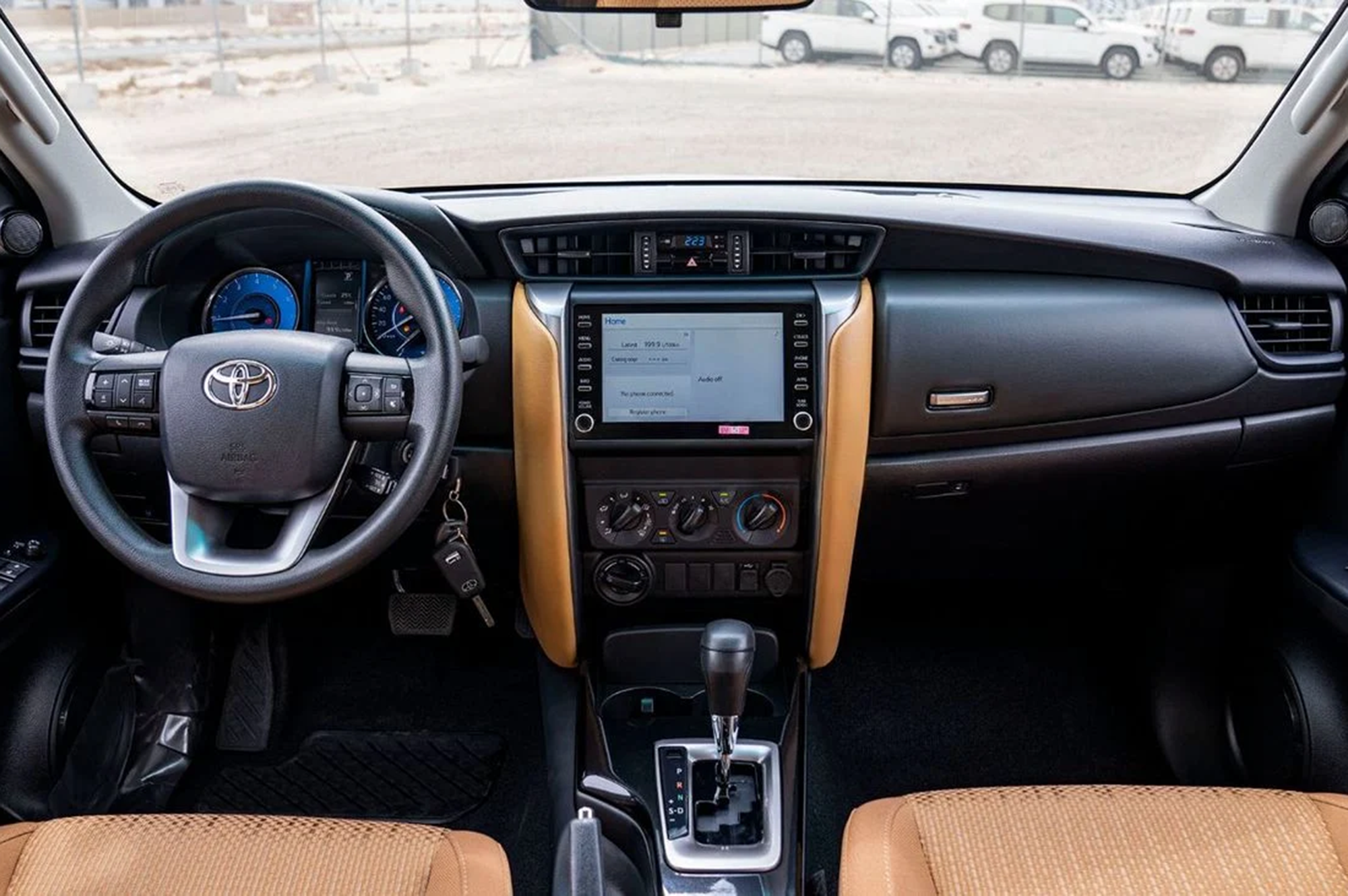 Thumbnail image of Toyota Fortuner 4x4 2.7L 2025