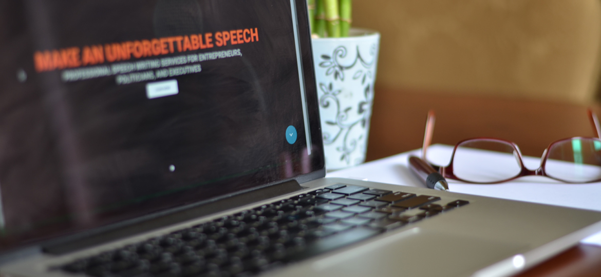 3 Telltale Signs You Should Hire a Speechwriter