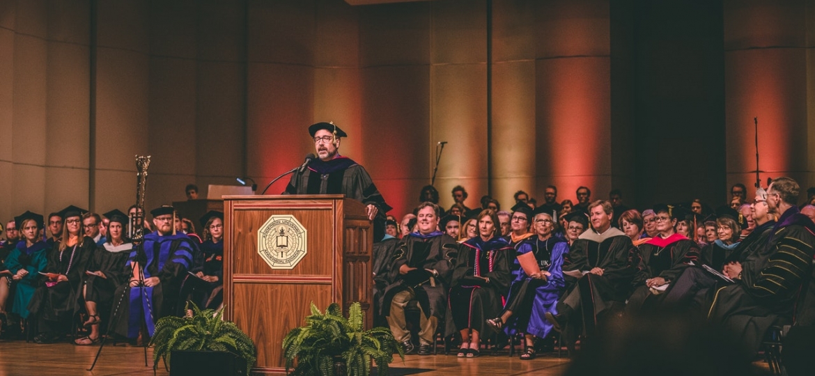 How to Keep Graduates Engaged When Delivering a Commencement Speech