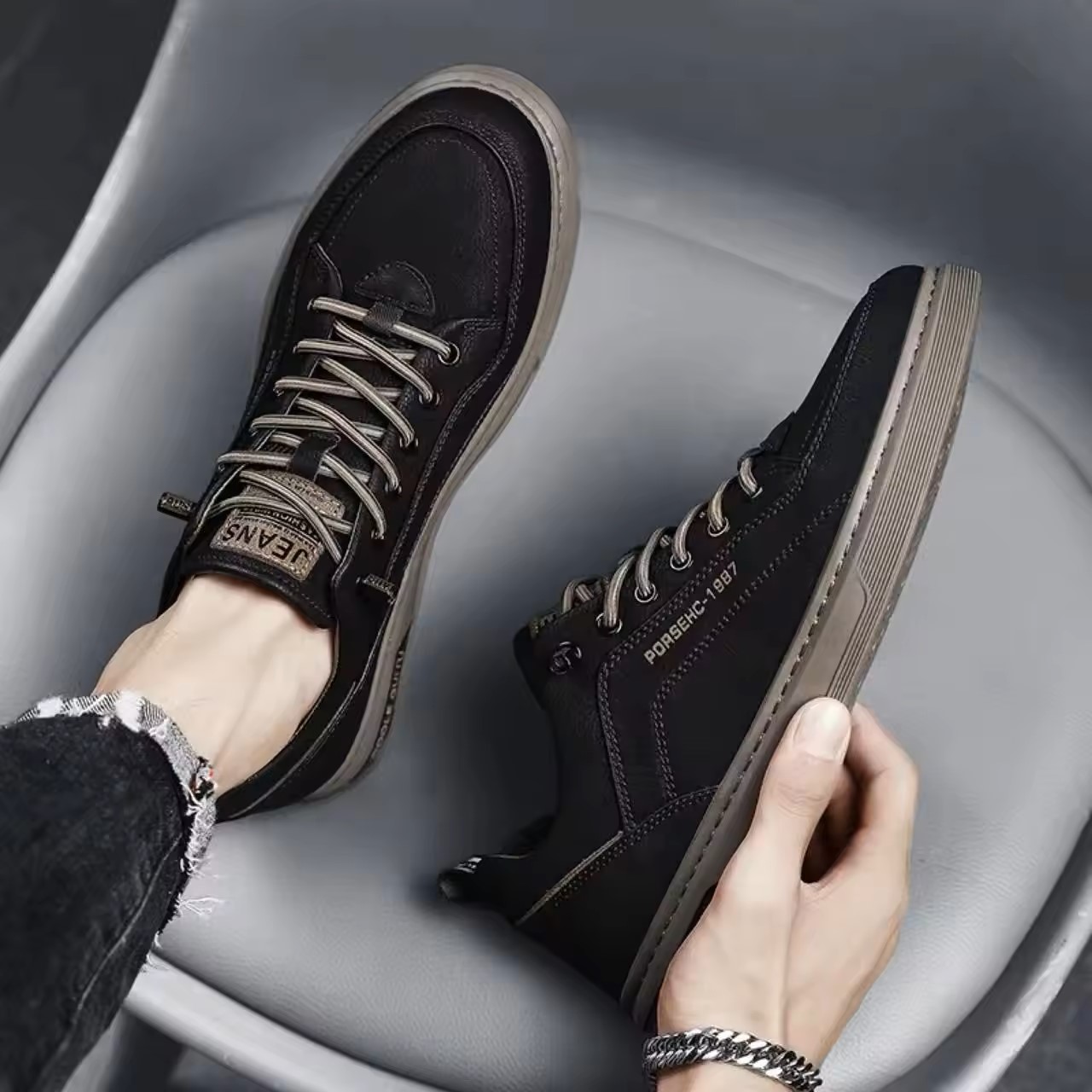 Men's Spring 2024 Casual Shoes Versatile Sports Sneakers with Rubber Insole and Trending Mesh Lining.