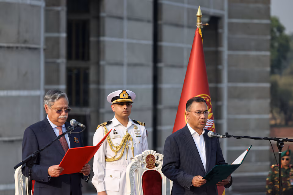 গণঅভ্যুত্থান পরবর্তী বাংলাদেশের নতুন প্রধানমন্ত্রী হিসেবে শপথ নিয়েছেন বিএনপি চেয়ারম্যান তারেক রহমান 