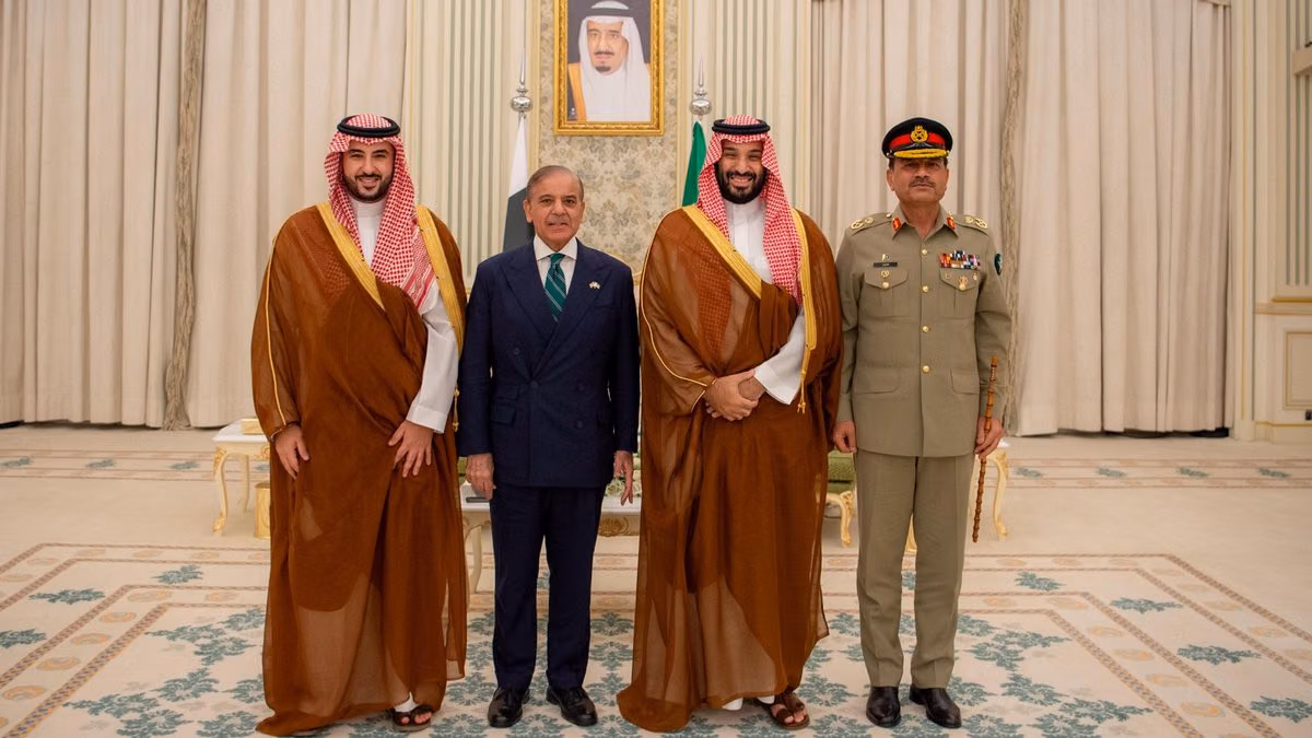 Could Pakistan Army Chief Field Marshal Asim Munir Become the ‘Islamic NATO’ Commander? Turkey Says Military Chiefs Will Play a Key Role