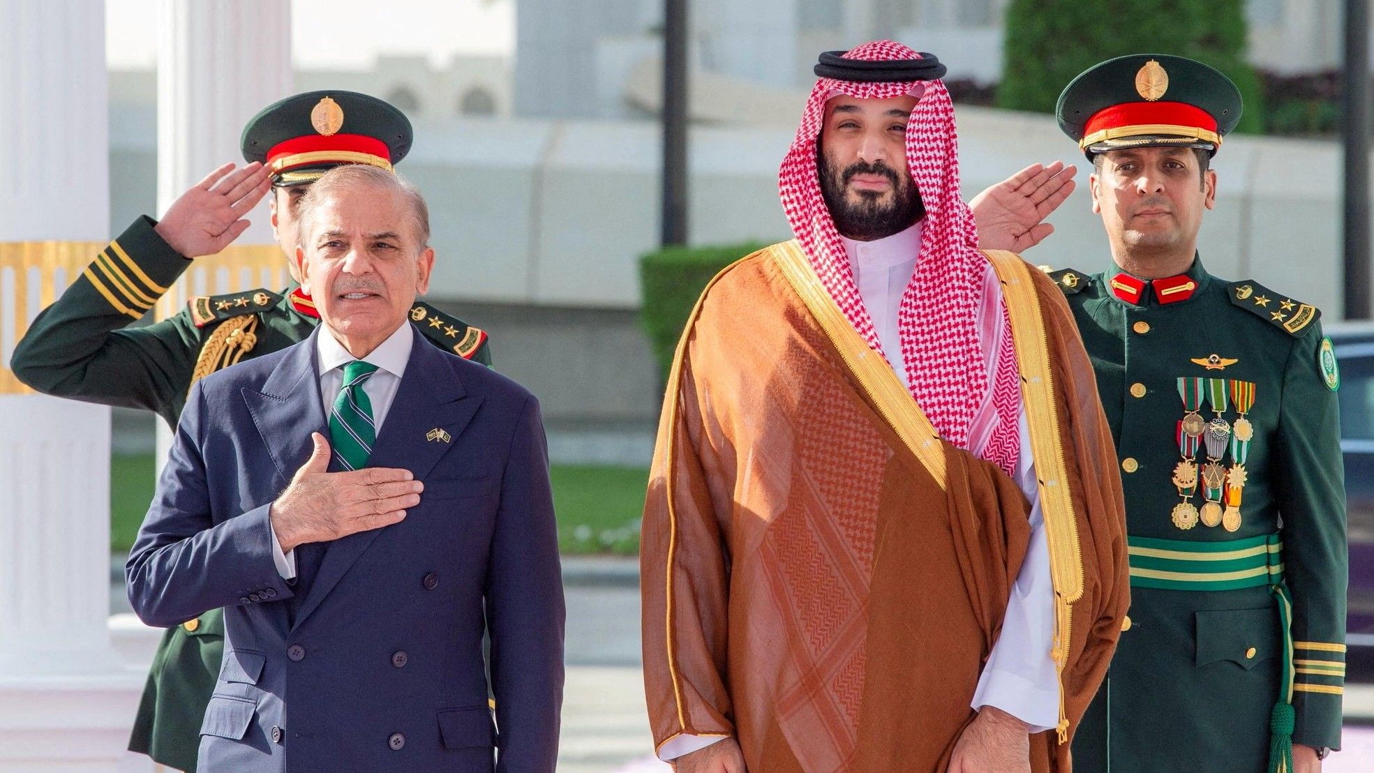 Pakistan Stands by Saudi Arabia After Houthi Attacks, Shehbaz–Mohammed bin Salman Talks Focus on De-escalation and Regional Stability