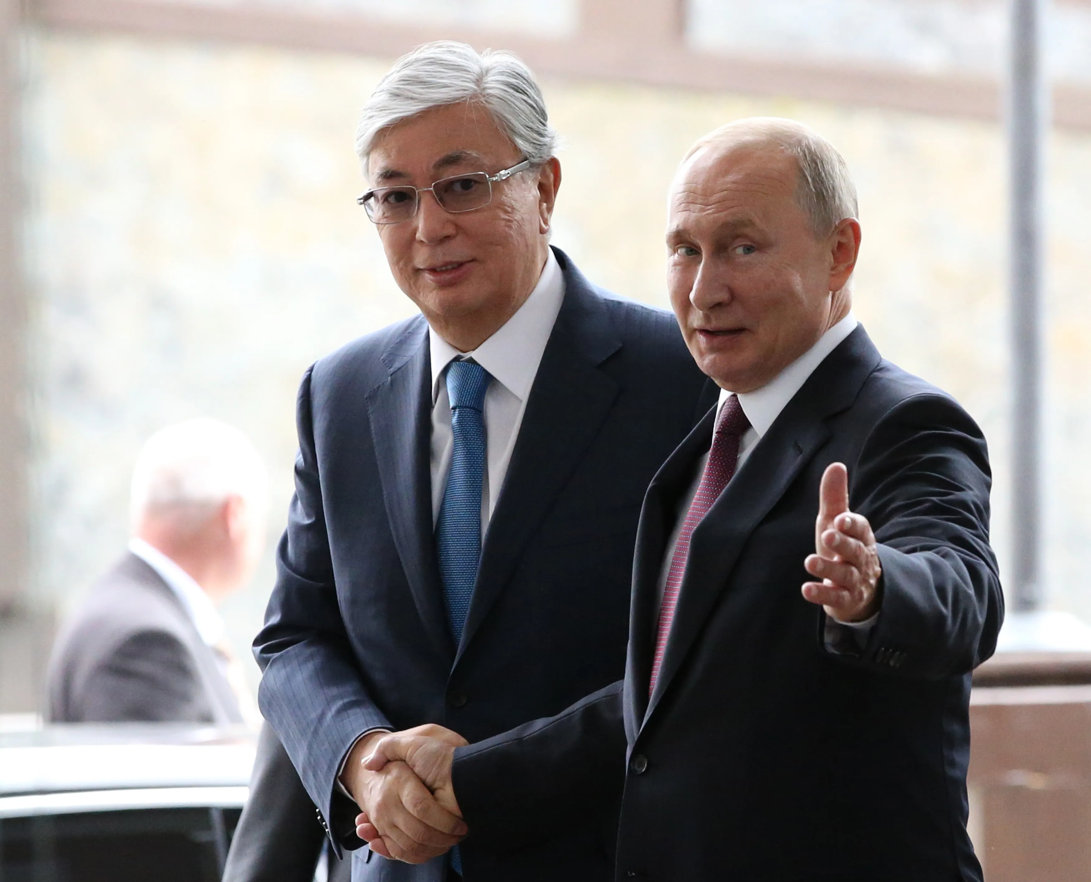 Kazakh President Tokayev Calls Putin the Most Acceptable Political Figure, Voices Support for His Leadership