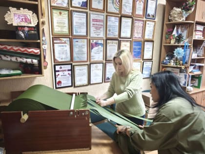 Депутат Госдумы РФ Елена Бондаренко встретилась с волонтёрами Штаба #МыВместе