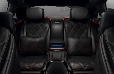 Arrive in Style— The Top 5 Private Airport Transportation Services for the Discerning Traveler