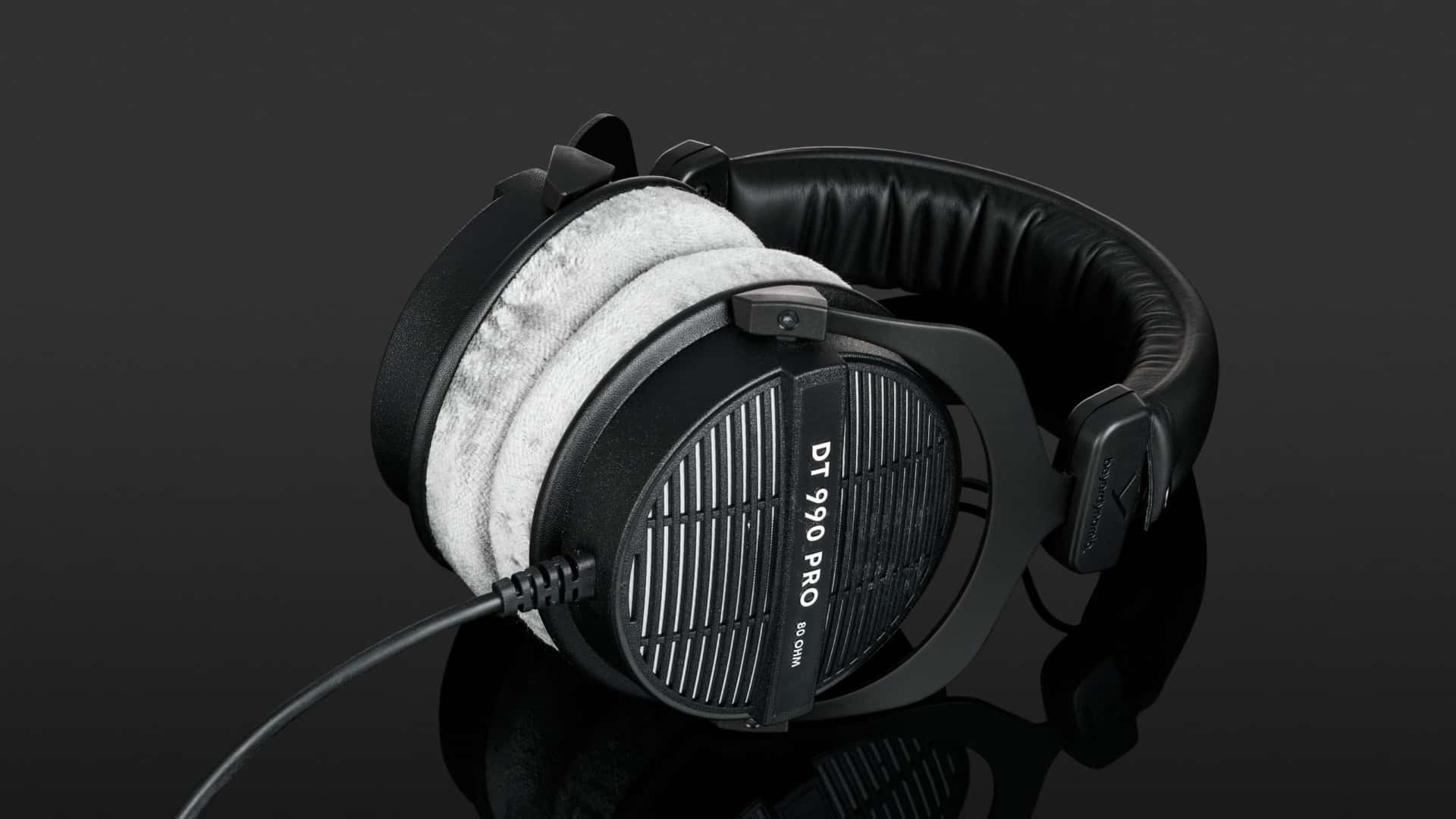 Những lưu ý khi Mixing với tai nghe kiểm âm và cách khắc phục