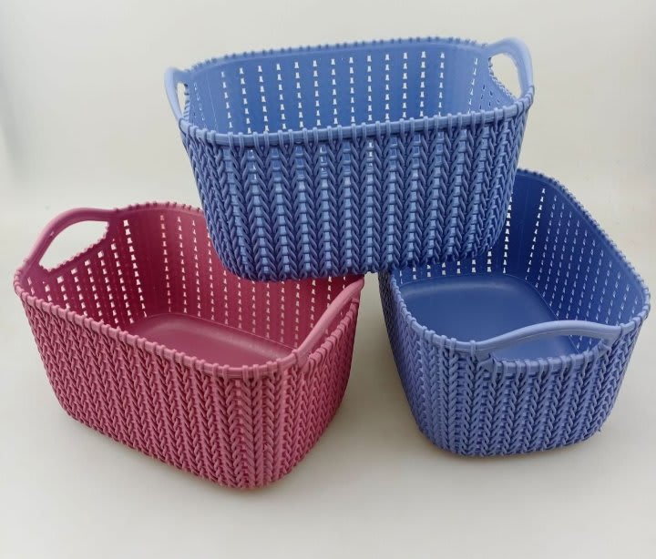 Mini storage basket