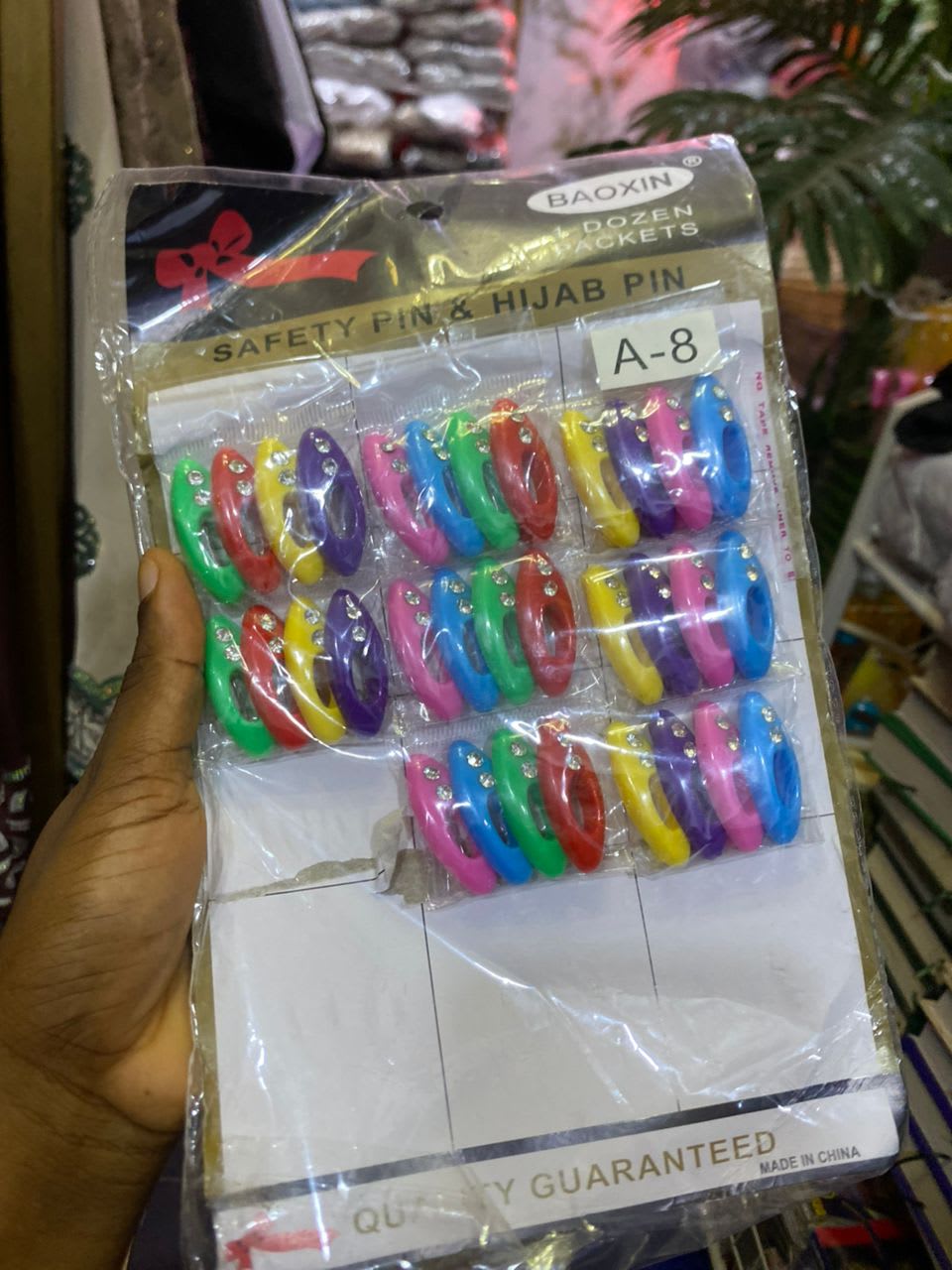 Fashion safety hijab pins (4pcs)