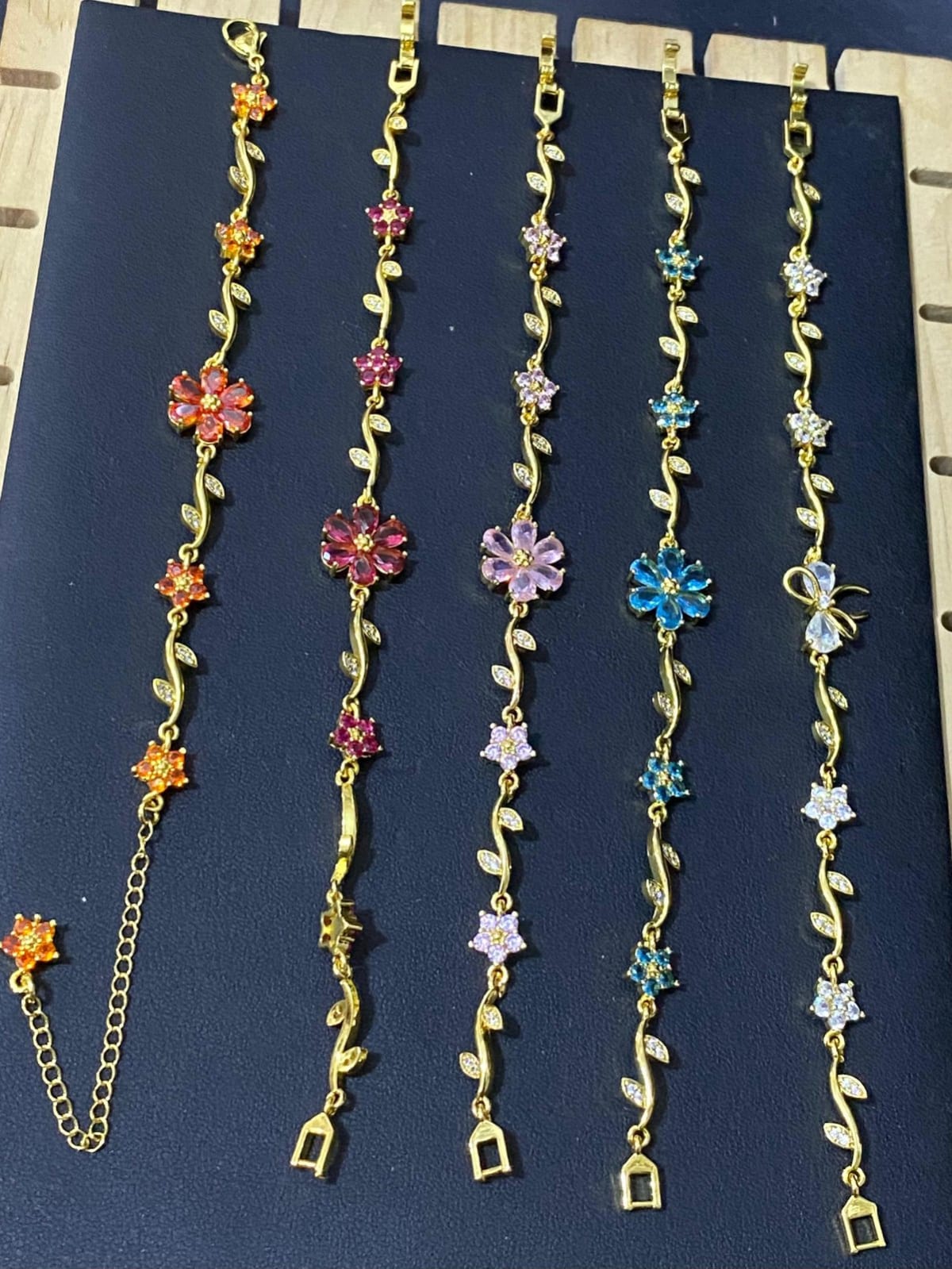 Fashion multicolor handchain