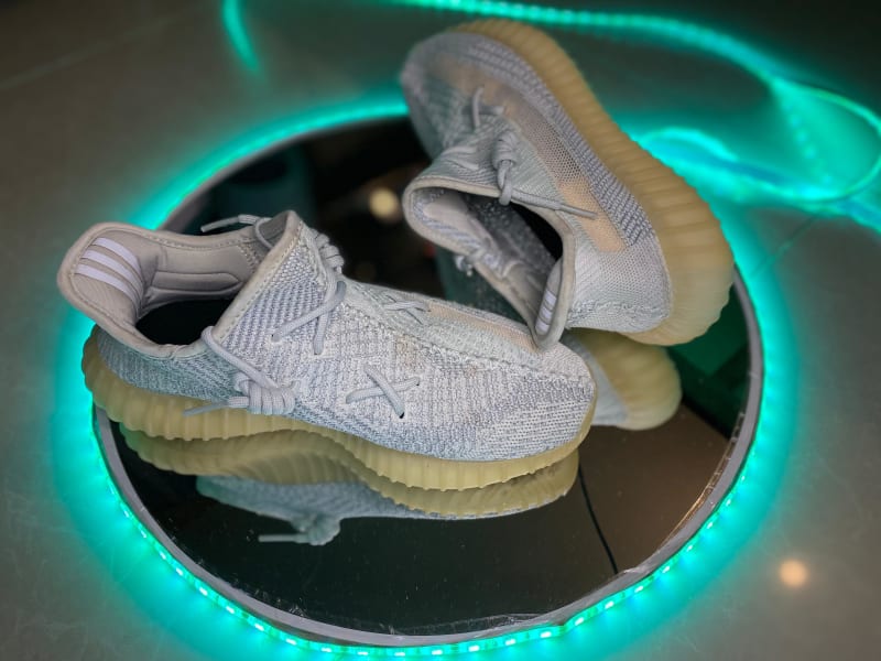Yeezy Boost 350 V2