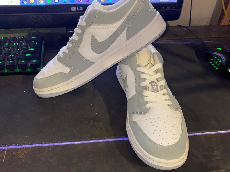 Air Jordan 1 Low Wolf Grey