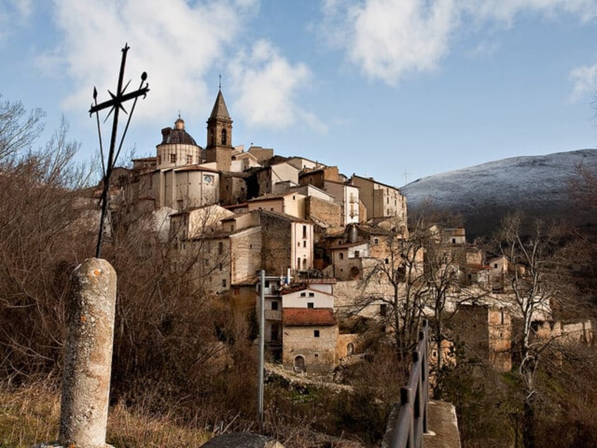 Fête des Serpents, Italie