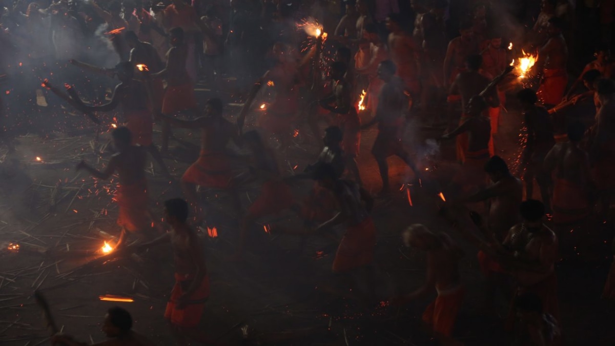 Agni Keli, Inde