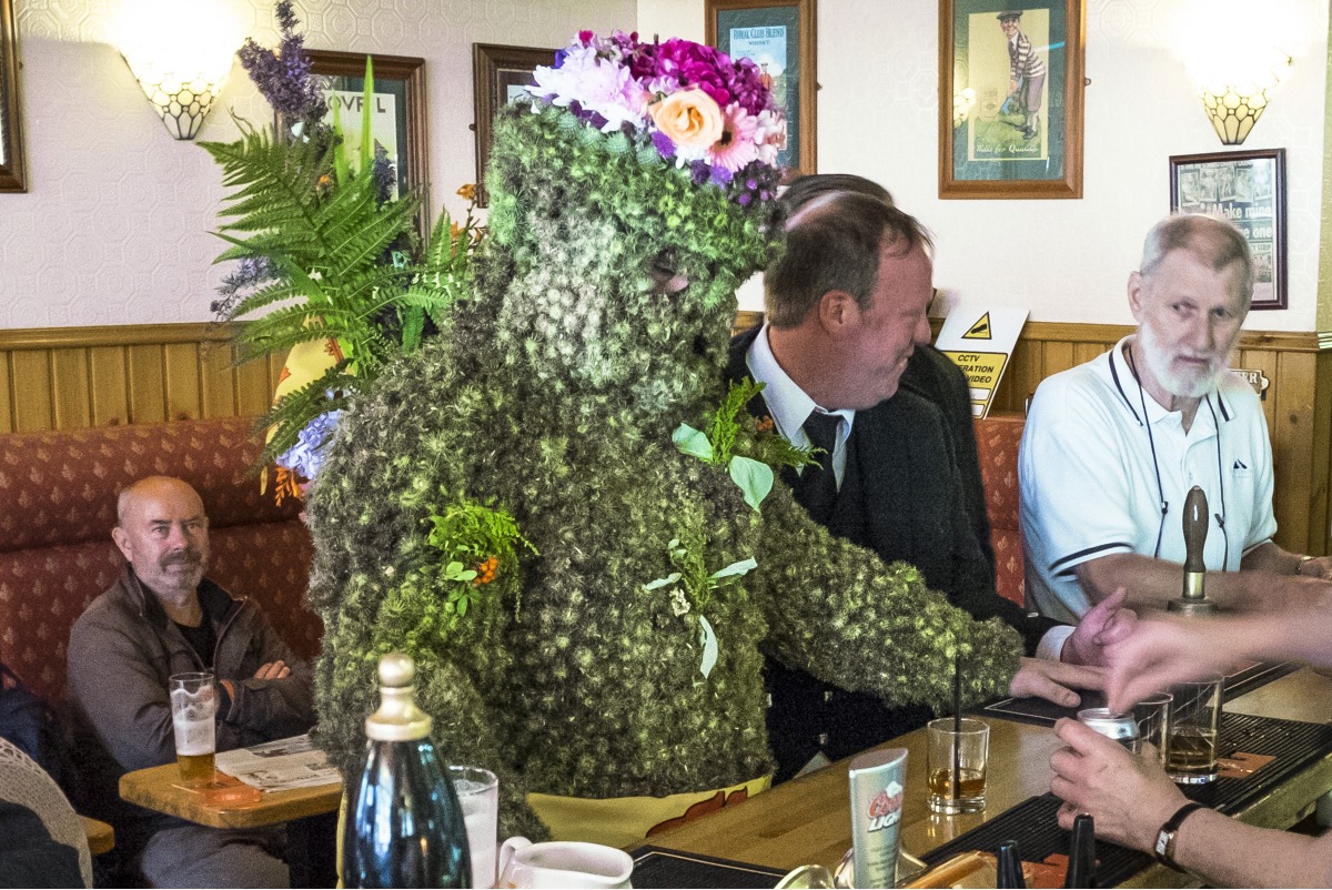 The Burryman, Écosse