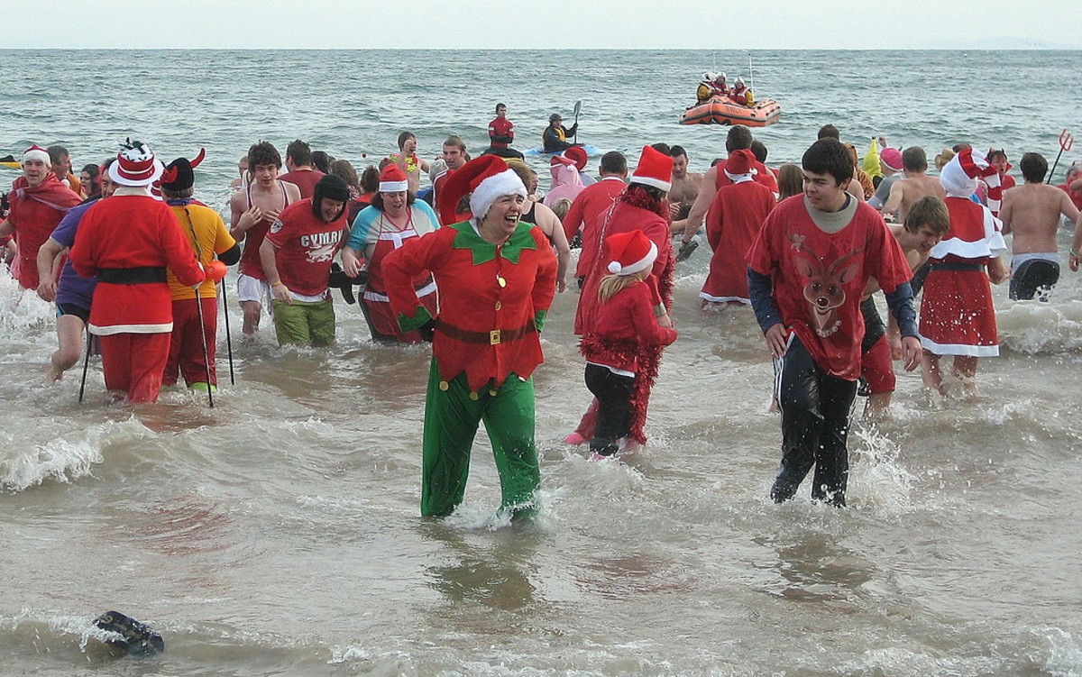 Tenby Boxing Day Swim, Pays de Galles