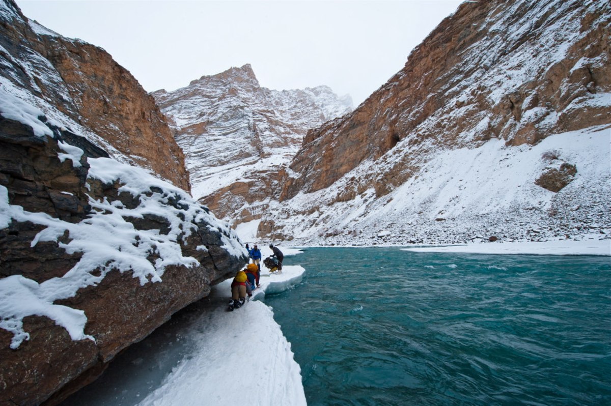 Engouffrez-vous pour un trek sur la rivière gelée du Zanskar, Inde