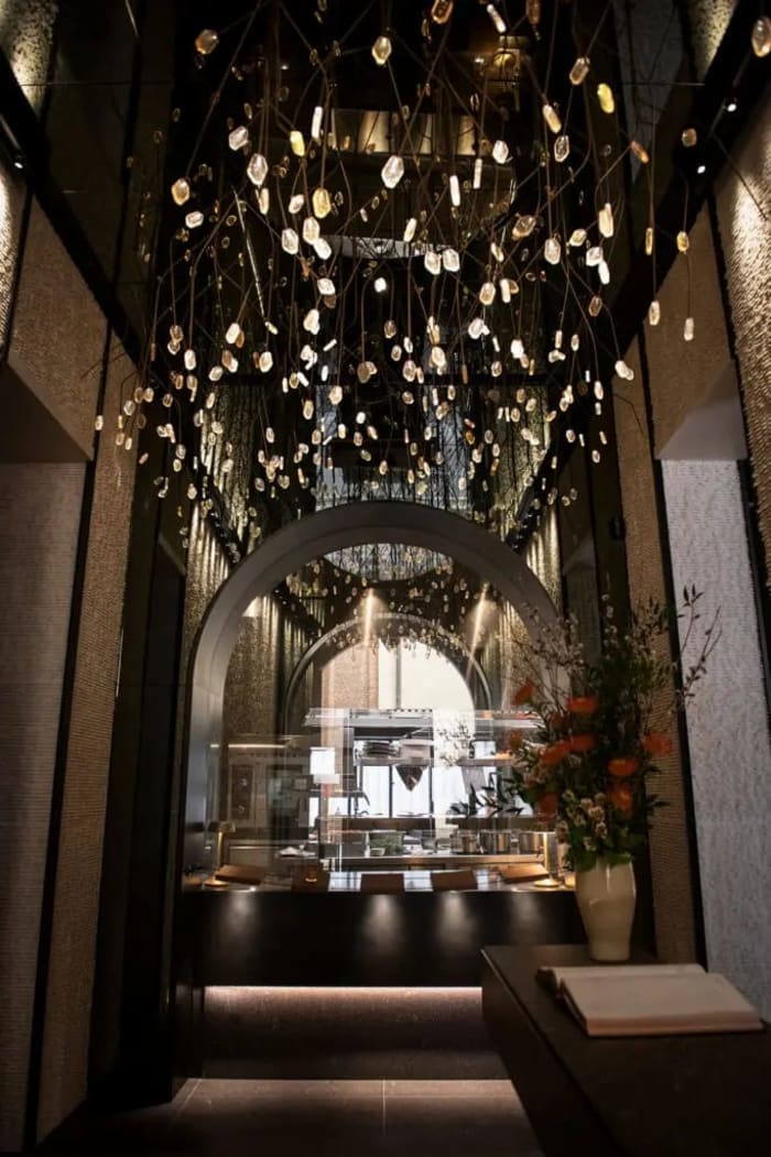 Nobuya, Milano