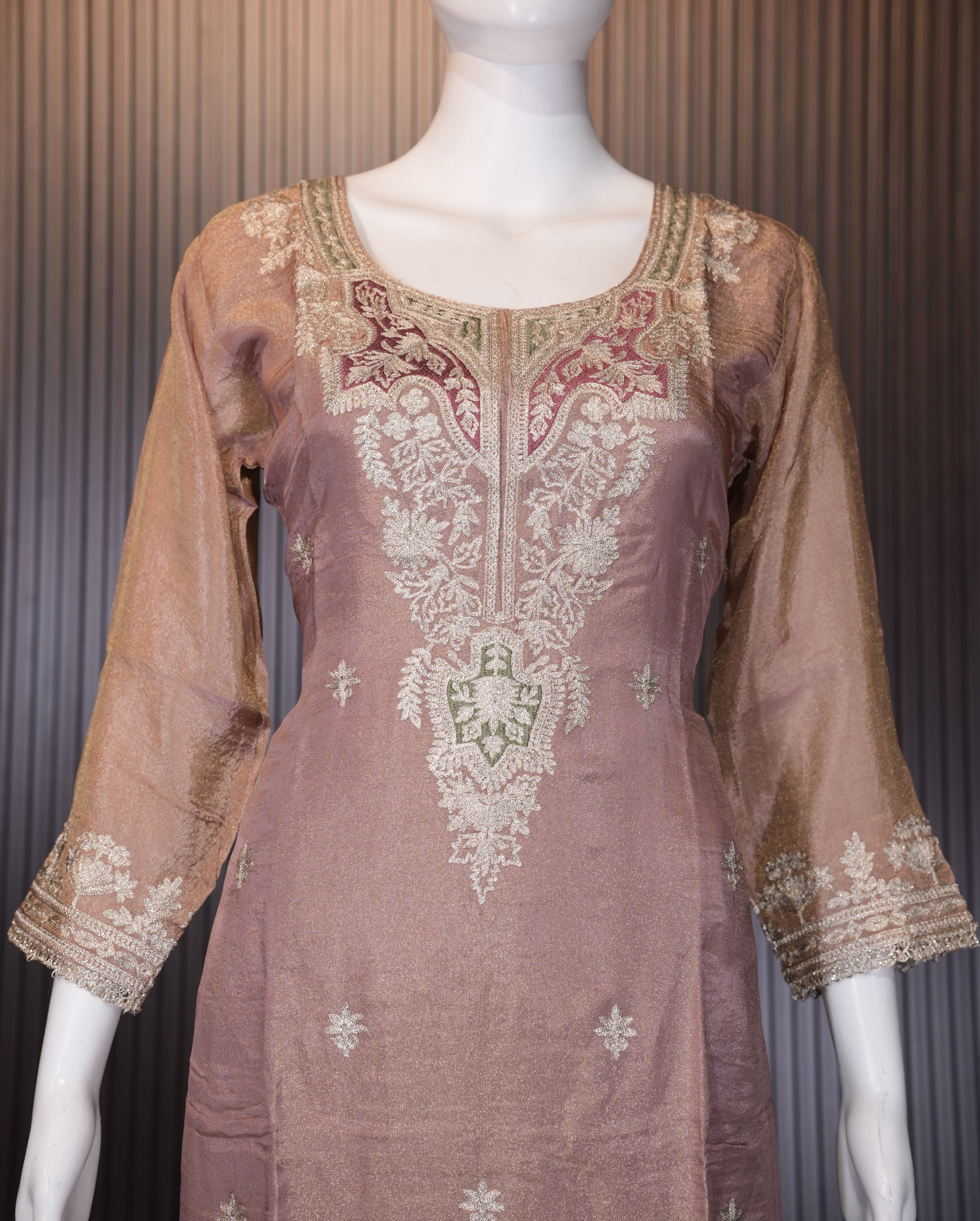 Dusty Rose Embroidered 3-Piece Suit Set thumbnail 5