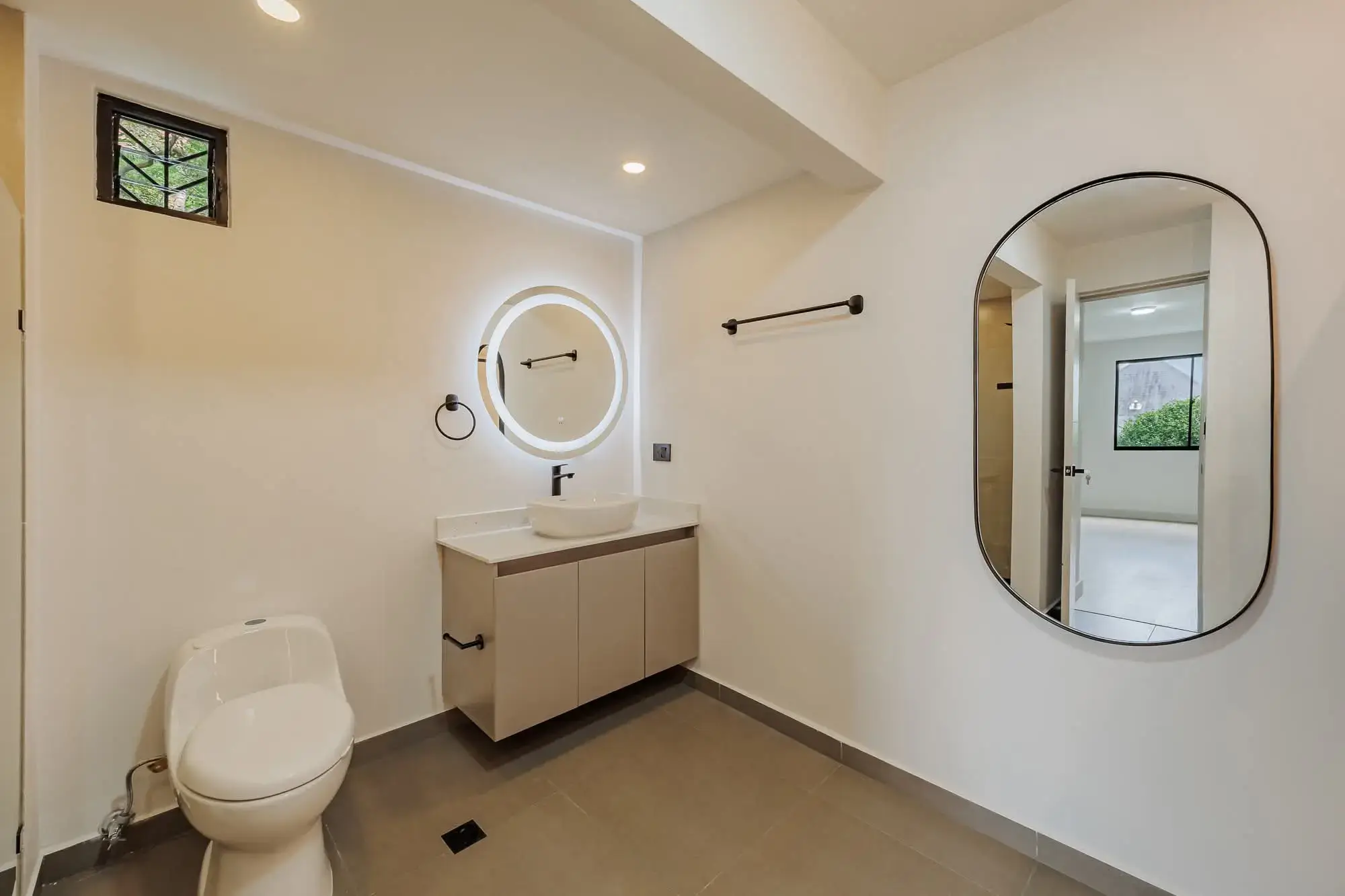 Cielo raso en drywall instalado por Arkava en proyecto residencial Medellín