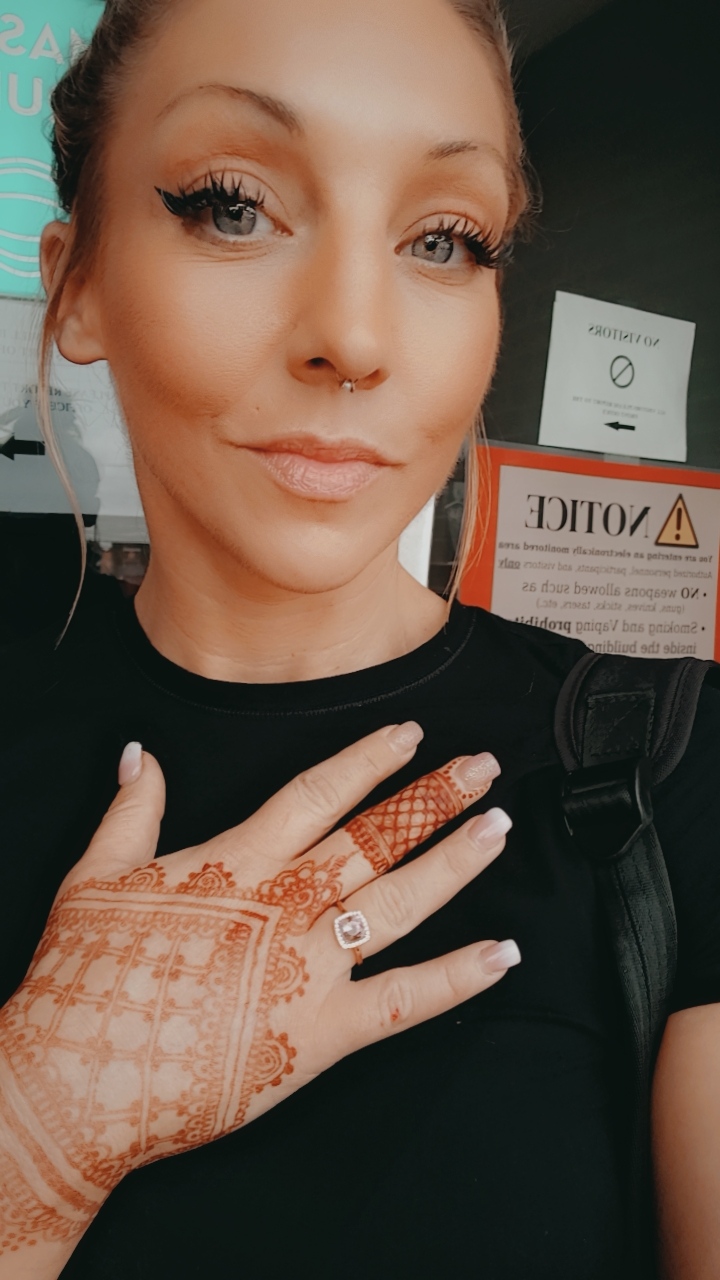 Henna design