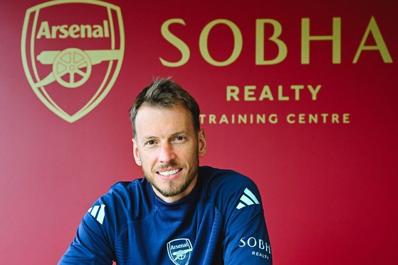 info main bola RESMI: Arsenal Pinjam Neto dari Bournemouth